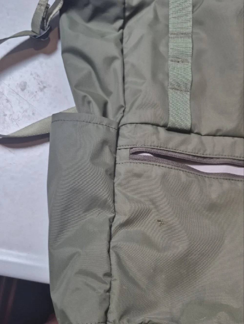 FJÄLLRÄVEN Olive Green Tote Bag with Shoulder and Back Strap